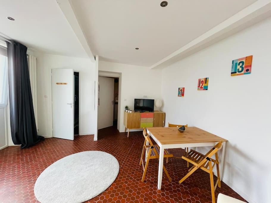 Studio Cosy Et Lumineux De 35M2 A Romagnat Apartment Exterior photo